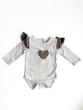 Load image into Gallery viewer, Cracked soda bodysuit &amp; pants (0-3M)
