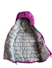 Load image into Gallery viewer, Mac pac duck down puffer vest (8Y)
