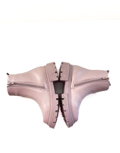 Load image into Gallery viewer, Pink boots NEW (11C)
