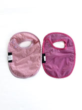 Load image into Gallery viewer, Mum2mum bibs (0-6M)
