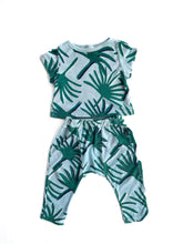 Load image into Gallery viewer, Bonds towelling co-ord set (6-12M)
