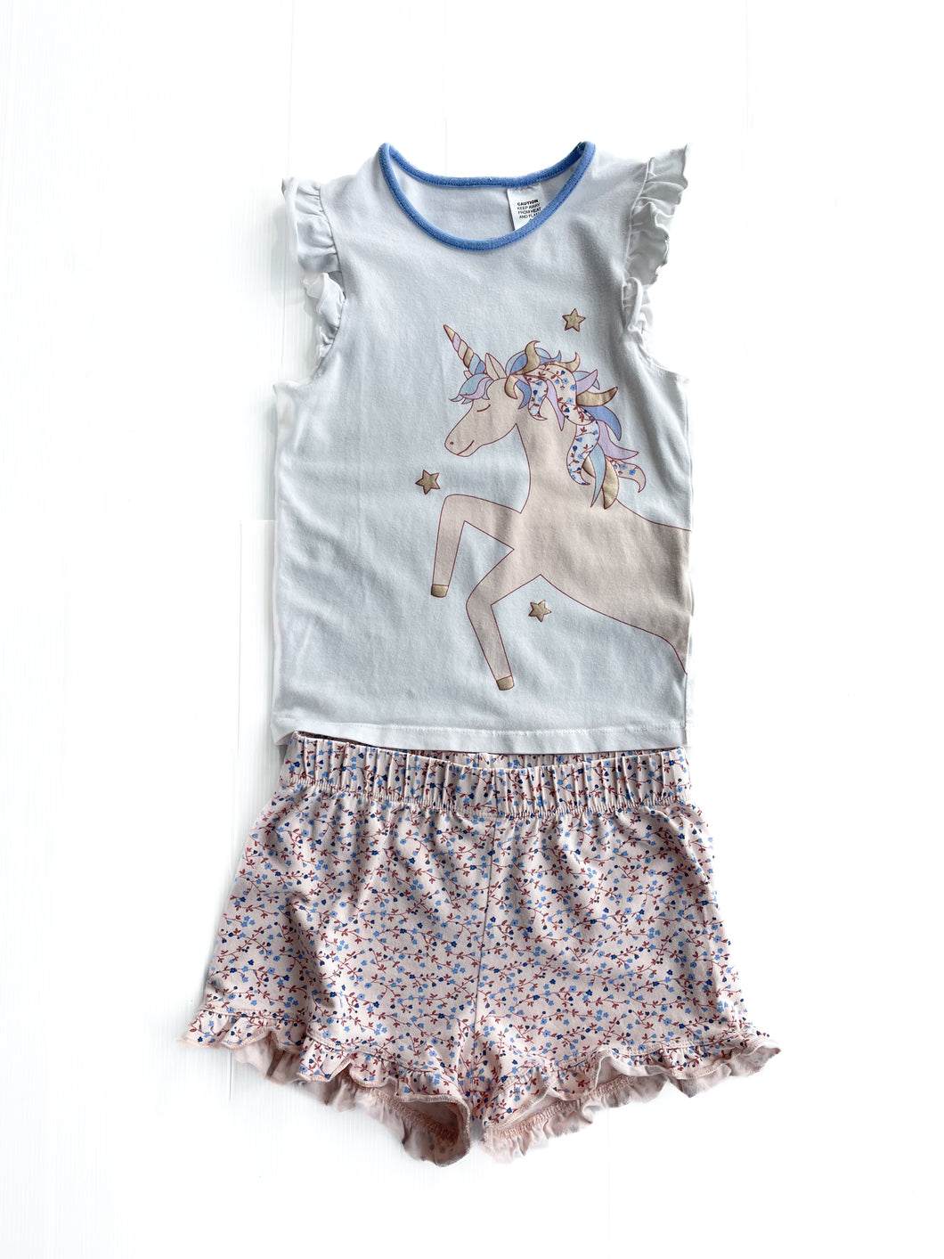Cotton on pjs (6Y)