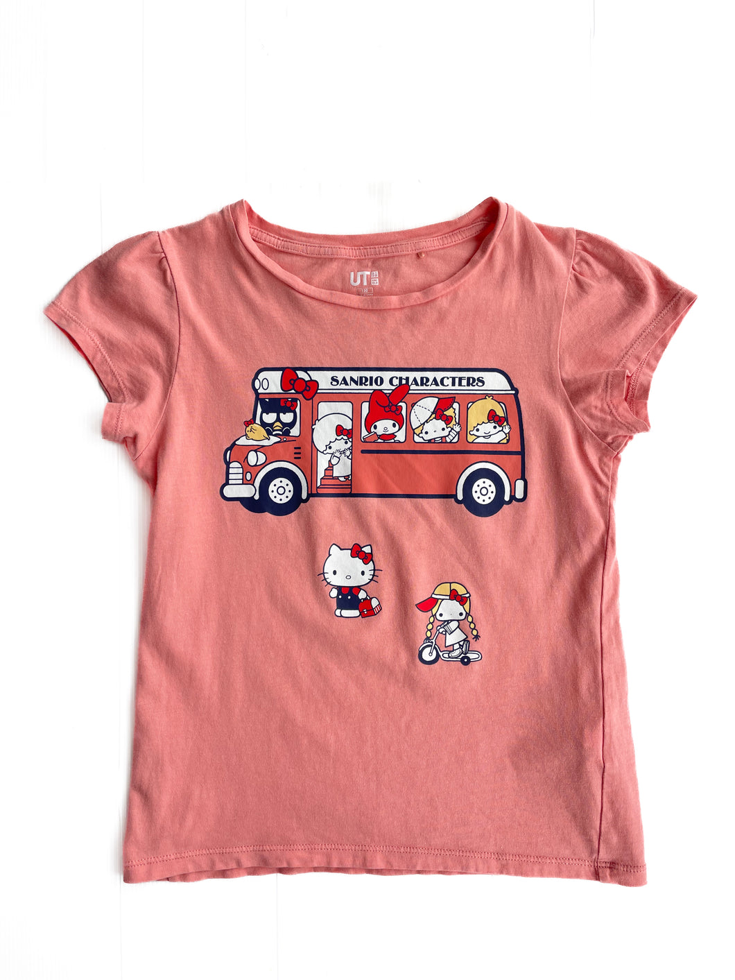 Uniqlo hello kitty tshirt (7-8Y)