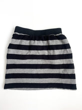 Load image into Gallery viewer, Minti skirt (5Y)
