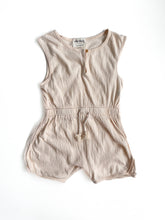 Load image into Gallery viewer, Wilson &amp; Frenchy playsuit (2Y)
