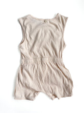 Load image into Gallery viewer, Wilson &amp; Frenchy playsuit (2Y)
