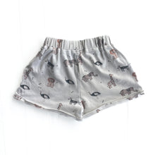Load image into Gallery viewer, Bencer &amp; hazelnut shorts (3Y)

