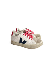 Load image into Gallery viewer, Veja shoes (12C)
