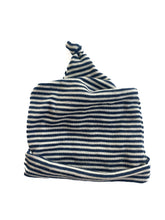Load image into Gallery viewer, Merino beanie (6-12M)
