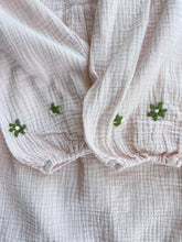 Load image into Gallery viewer, Alex &amp; Ant flora dress (7Y)
