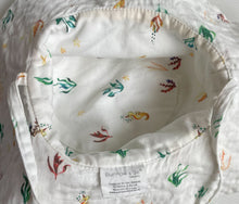 Load image into Gallery viewer, Burrow &amp; be sunhat (6-12M)
