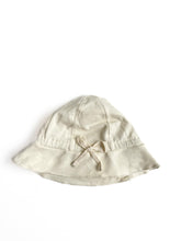 Load image into Gallery viewer, Gray label organic cotton hat NEW (0-1)
