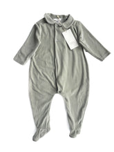 Load image into Gallery viewer, Zara velour onesie NEW (9-12M)
