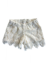 Load image into Gallery viewer, Zara scolloped lace shorts (5Y)
