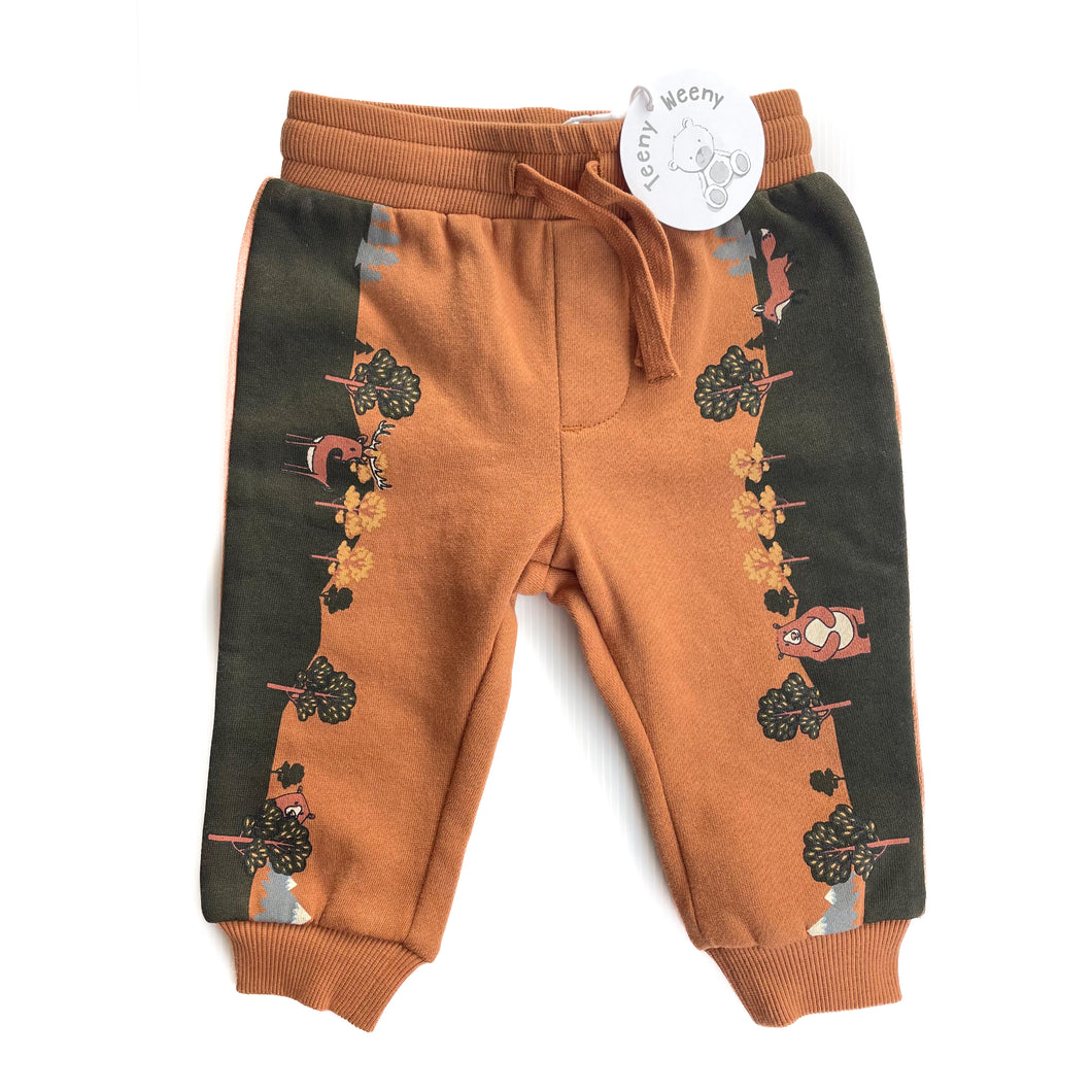 Teeny weeny track pants NEW (3-6M)