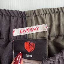 Load image into Gallery viewer, Stoney creek  shorts (14Y)
