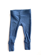 Load image into Gallery viewer, Milly &amp; Milo merino pants (0-3M)
