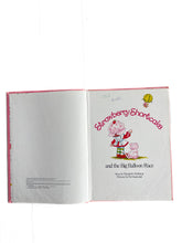 Load image into Gallery viewer, Vintage 1983 Strawberry Shortcake Book The Big balloon race

