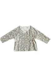 Load image into Gallery viewer, Jamie Kay Sadie floral wrap top (3-6M)
