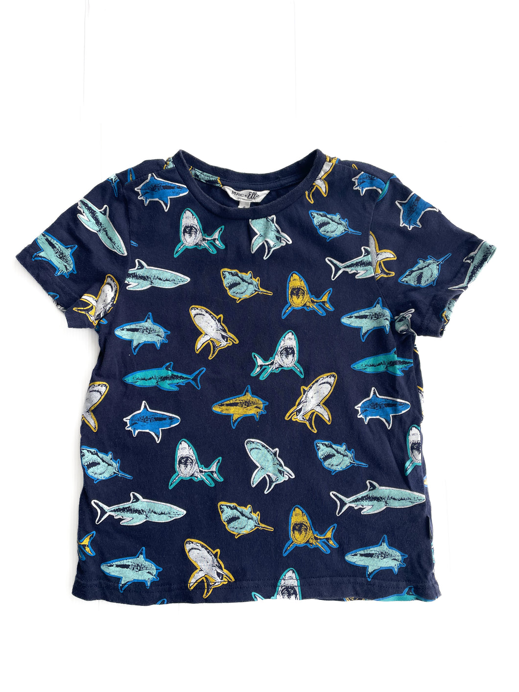 Mac & Ellie shark T-shirt (5Y)