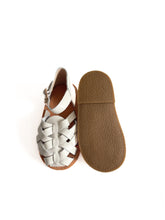 Load image into Gallery viewer, Sadie baby leather sandals NEW (6C)
