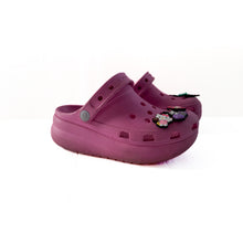 Load image into Gallery viewer, Platform crocs (13C)
