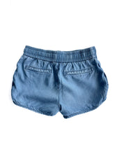 Load image into Gallery viewer, Country road shorts (7Y)
