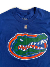 Load image into Gallery viewer, Florida Gators T-shirt NEW (S)
