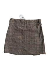 Load image into Gallery viewer, Cotton on pleated skirt NEW (9-10Y)
