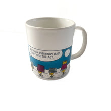 Load image into Gallery viewer, Vintage 1990 snoopy cup
