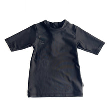 Load image into Gallery viewer, Band of boys rash vest (3Y)
