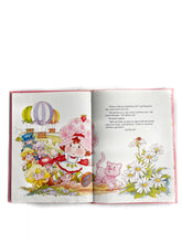 Load image into Gallery viewer, Vintage 1983 Strawberry Shortcake Book The Big balloon race
