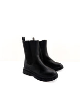 Load image into Gallery viewer, Cotton on boots (8C)
