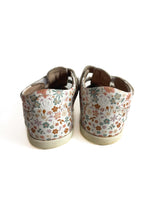 Load image into Gallery viewer, Pretty Brave Billie 1st Walker Sandal - Botanical (21)
