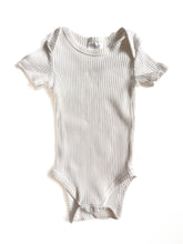 Load image into Gallery viewer, Hi hop ribbed bodysuit (6-9M)

