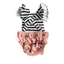 Load image into Gallery viewer, Kapow romper (3-6M)
