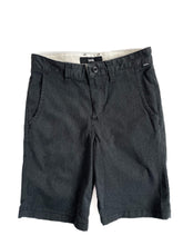 Load image into Gallery viewer, Vans shorts (10-12Y)
