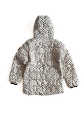 Load image into Gallery viewer, Cry wolf puffer jacket (5-6Y)
