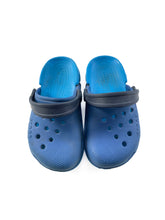 Load image into Gallery viewer, Croc clogs (12C)
