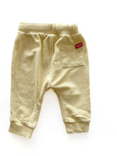 Load image into Gallery viewer, Seed trackpants (3-6M)
