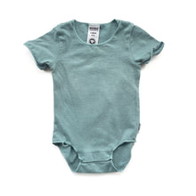 Load image into Gallery viewer, Bonds organics bodysuit (3-6M)
