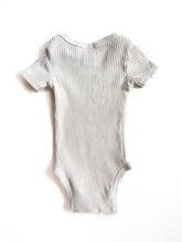Load image into Gallery viewer, Hi hop ribbed bodysuit (6-9M)

