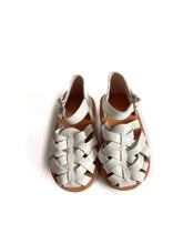Load image into Gallery viewer, Sadie baby leather sandals NEW (6C)
