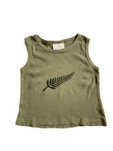 Load image into Gallery viewer, Pure born organics singlet (1-2Y)
