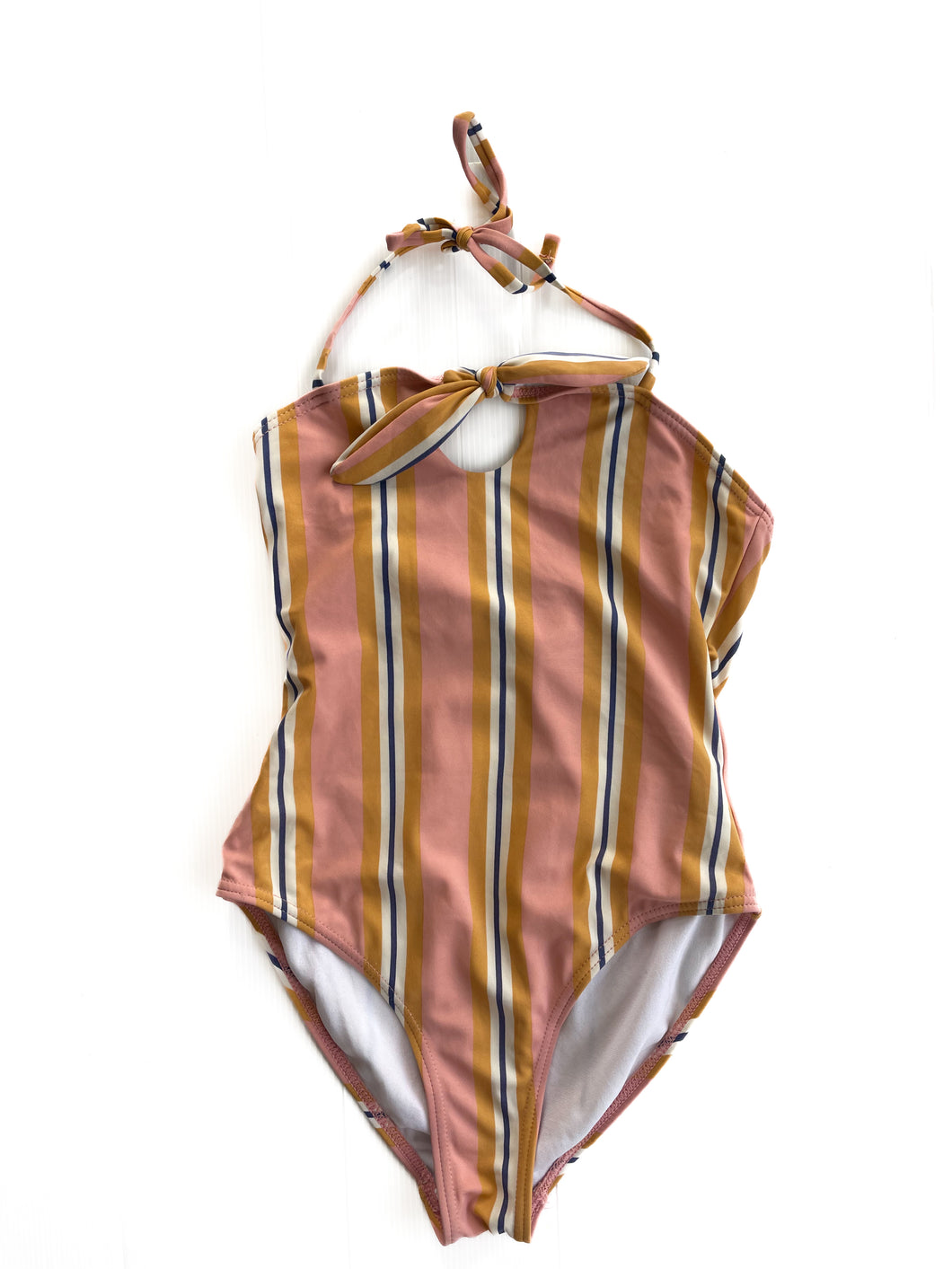 Wavetribe swimsuit (8Y)