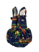 Load image into Gallery viewer, Nz made st Kathryn vintage romper (1Y)
