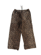 Load image into Gallery viewer, Mac &amp; Ellie wide leg leopard pants NEW (4Y)
