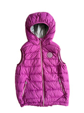 Load image into Gallery viewer, Mac pac duck down puffer vest (8Y)

