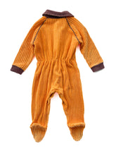 Load image into Gallery viewer, Vintage onesie (6M)
