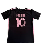Load image into Gallery viewer, Inter Miami football kit (10-12Y)
